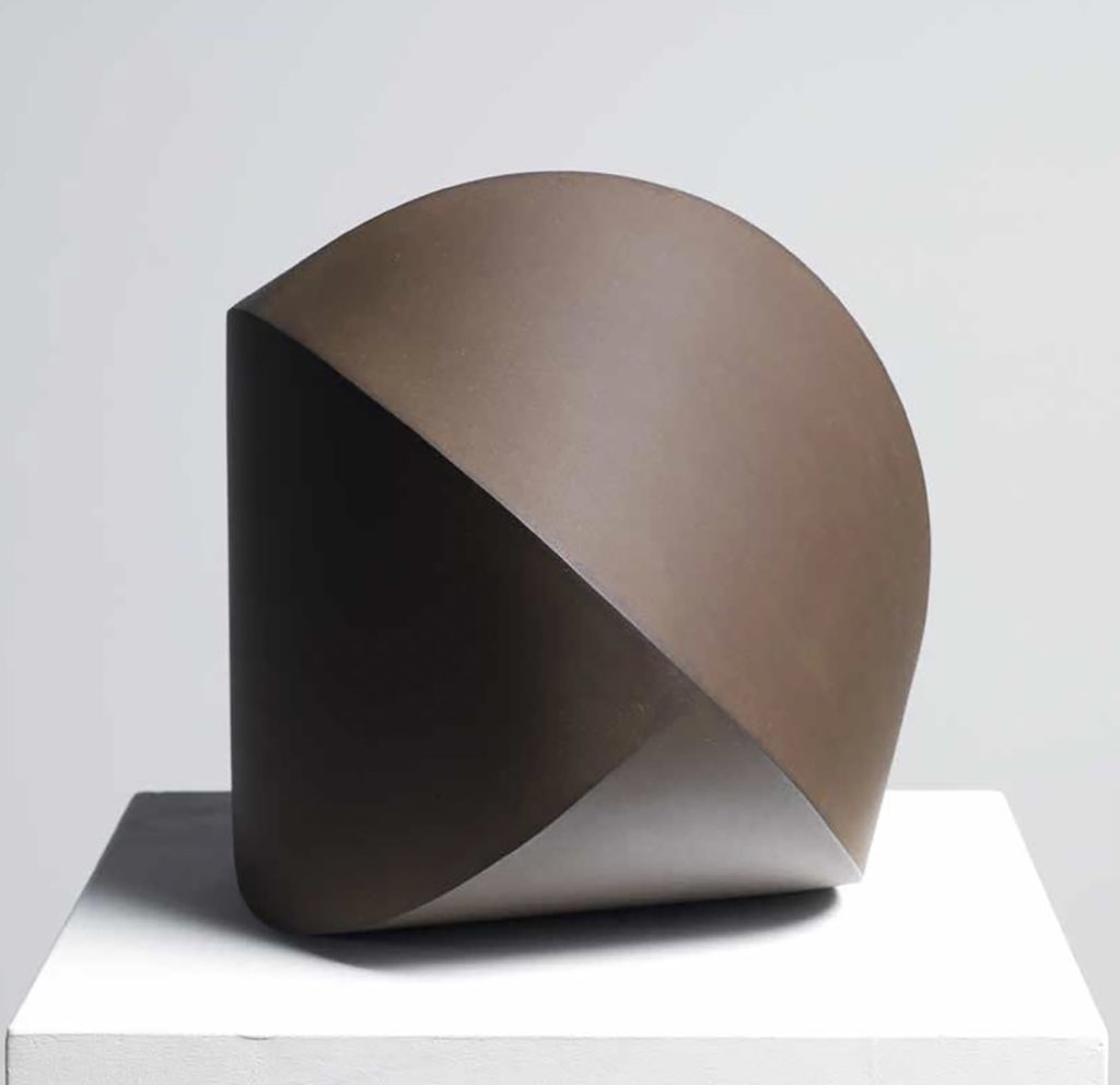 rüdiger Seidt, Cortenstahl, Edelstahl, poliert, Vierflächer, Helix, Plastik, Galleria Kröger, Galerie, galleria d'arte, zeitgenössische Kunst, Lago Maggiore, Ascona